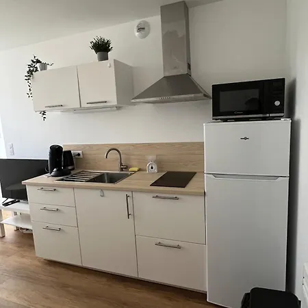 شقة Modern And Comfortable 1 Bedroom - N2
