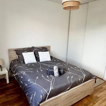 Modern And Comfortable 1 Bedroom - N2 *